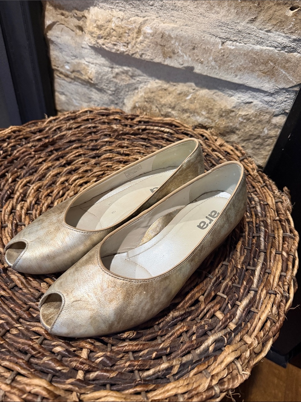 Ara Luftpolster Peep-Toe Ballet wedge Flats in Metallic Gold Sz 7